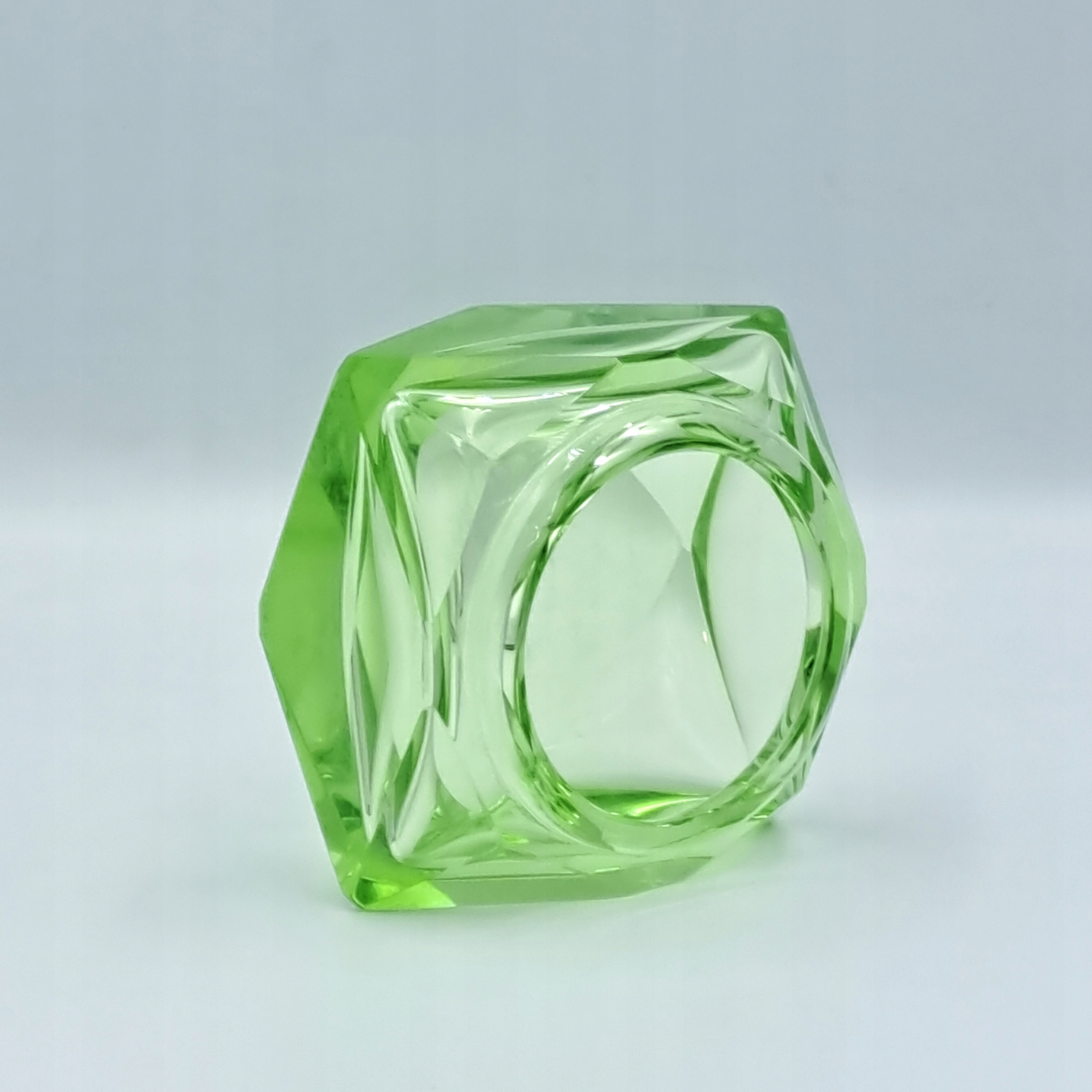 94f9f61eceb176a553c0b89117b51421